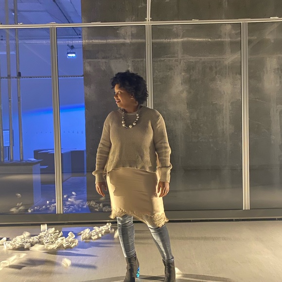 Welcome to My Closet - Picture 8 of 16